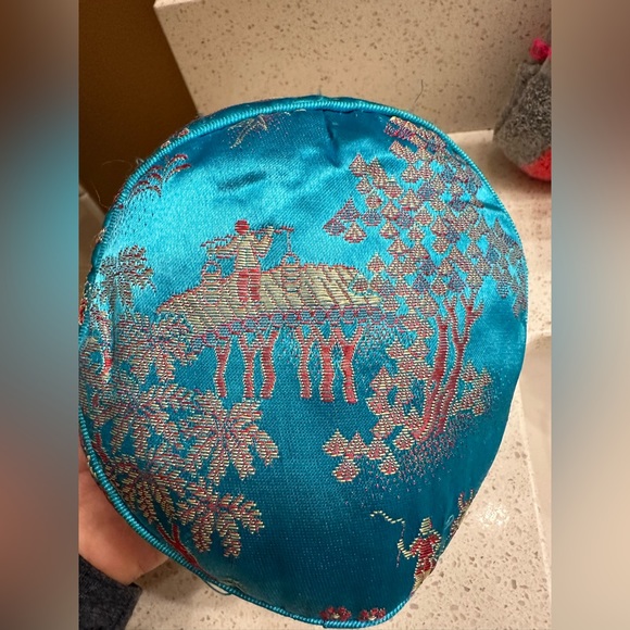 Plymouth 3 piece Blue Turqouise Satin Jewelry Holder - Picture 15 of 16